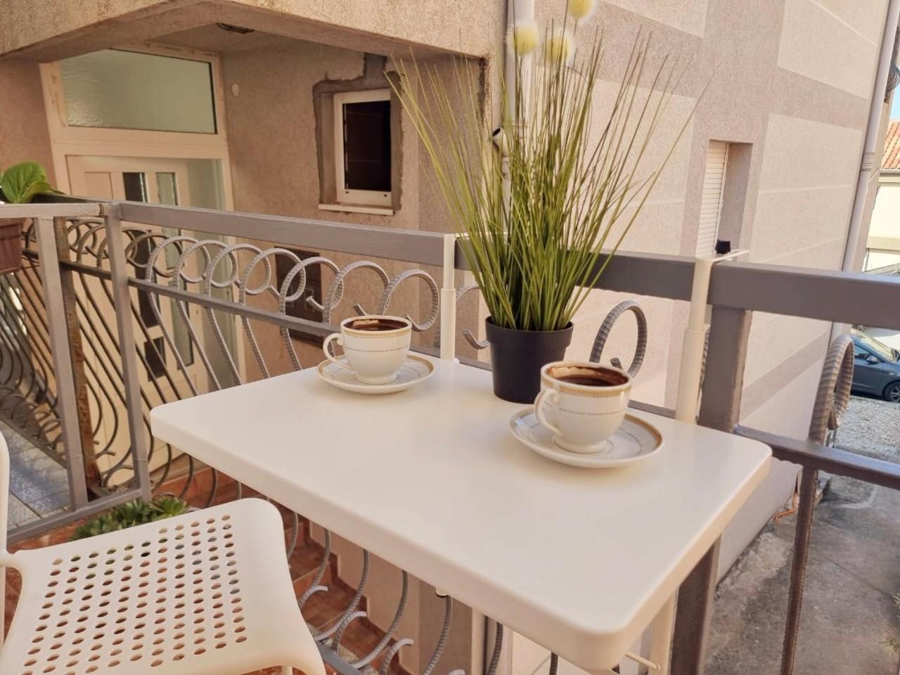 Studio Apartman Na Plazi Rafailovici Dış mekan fotoğraf